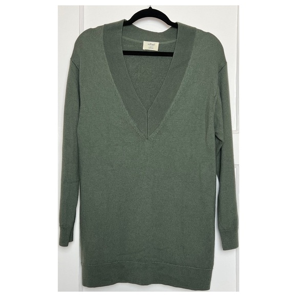 ARITZIA WILFRED 100% Merino Wool Deep V-Neck Oversized Tunic Sweater Olive S - Picture 1 of 4